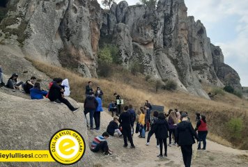 YAZILIKAYA GEZİSİ