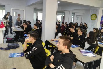 Girne Amerikan Üniversitesi Yrd. Doç. Dr. Mehmet Emin Sardoğan'ın “Sınav Kaygısı ve Motivasyon “ Semineri