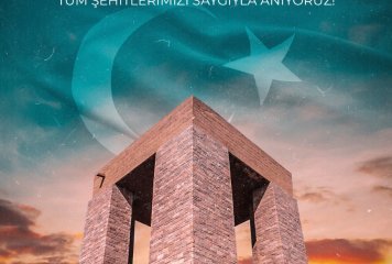 Çanakkale'deki Tüm Şehitlerimizi Saygıyla Anıyoruz.